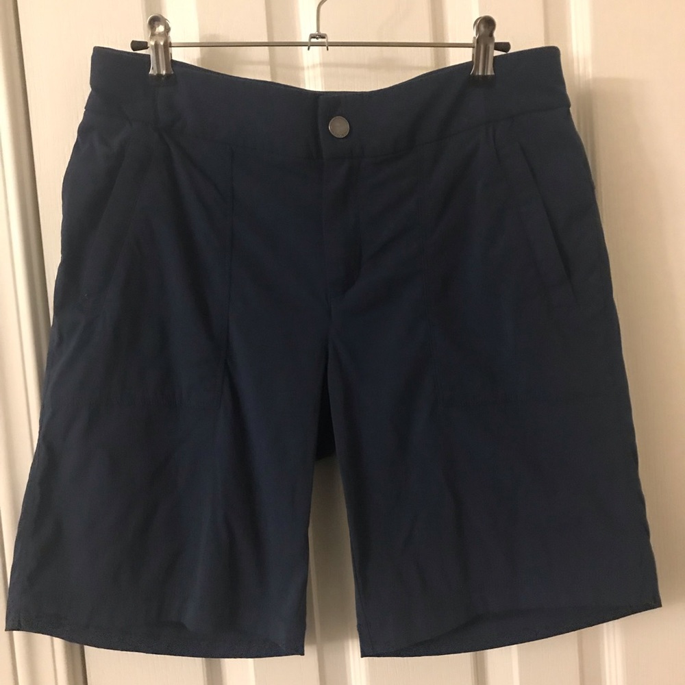 Athleta Trekkie shorts